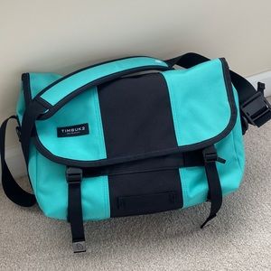 Timbuk2 | Classic Messenger Bag | S